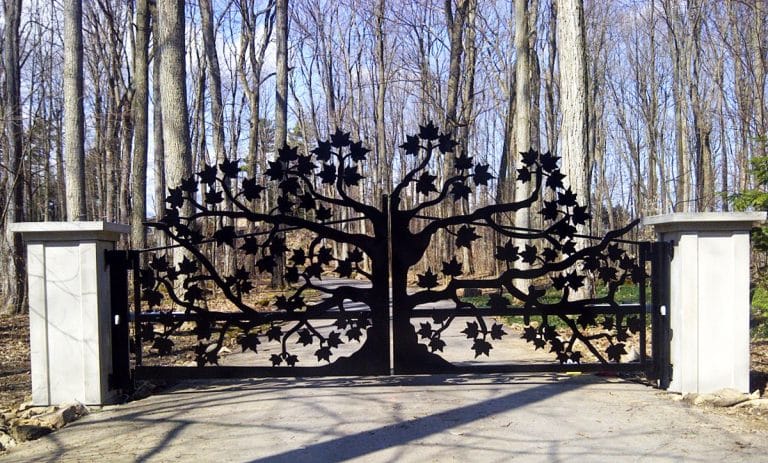 10 Intricate Metal Garden Gates Ideas For Your Outdoor Spaces - Genmice